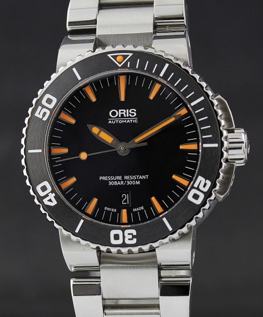 (image for) 99.99% MINT CONDITION ORIS AQUIS DATE CERAMIC BEZEL DIVER WATCH